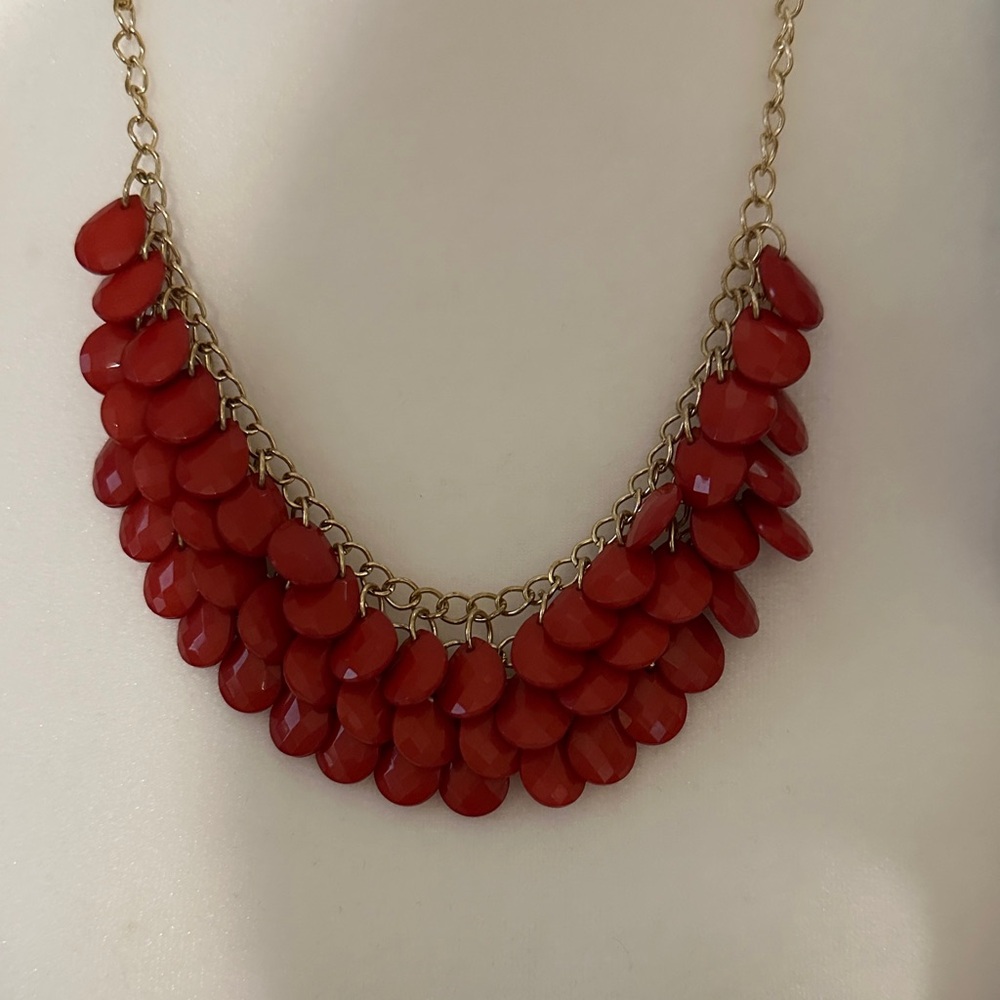Elegant Red Layered Necklace